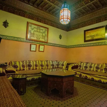 Riad Zineb Prive Trois Etage Trois Piscines Et Jacuzzi Marrakesh Exterior photo