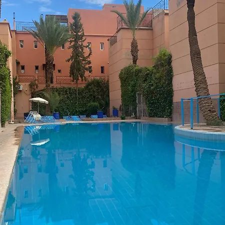 Riad Zineb Prive Trois Etage Trois Piscines Et Jacuzzi Marrakesh Exterior photo